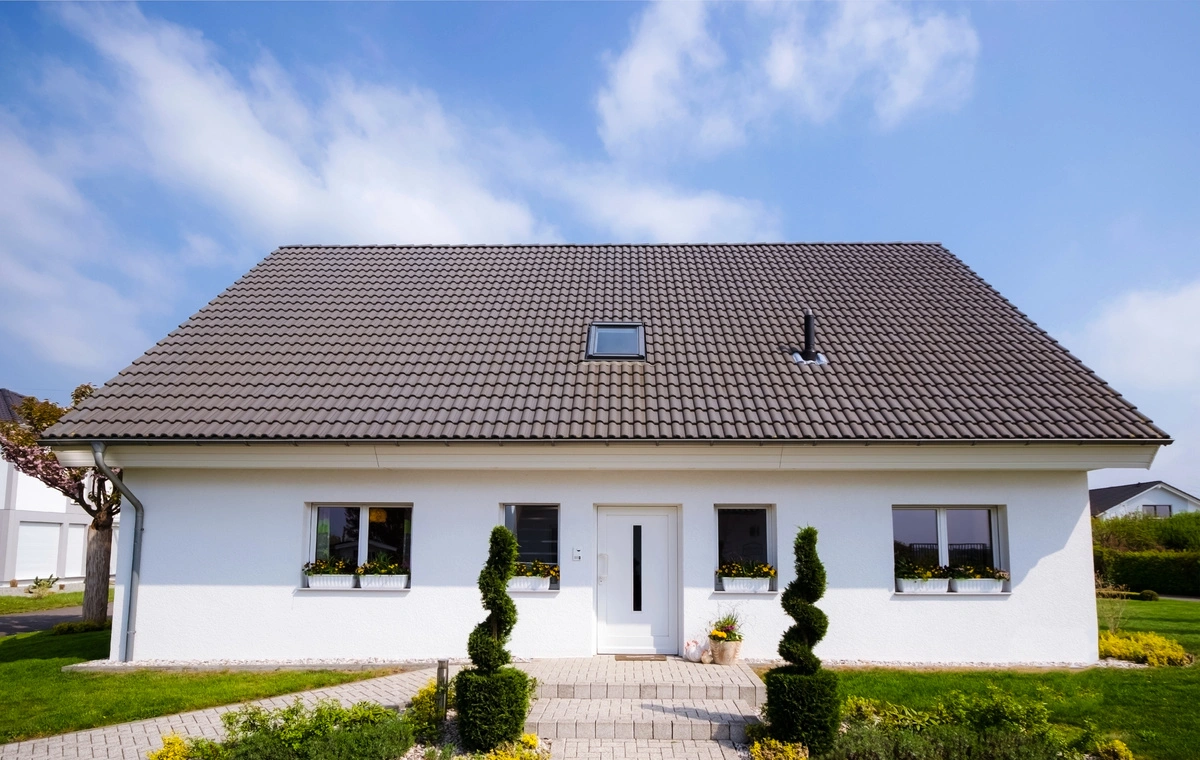 Photocatalytic self-cleaning stain