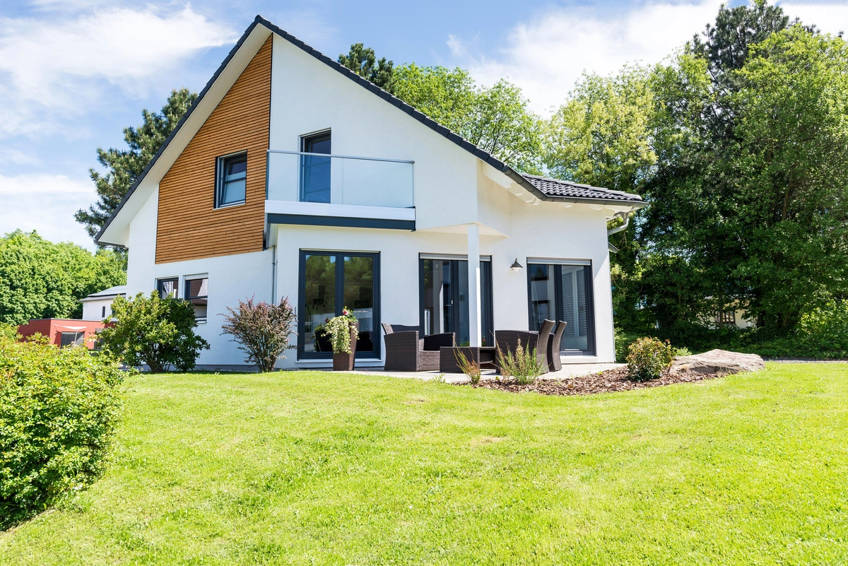 No-rinse facade cleaner