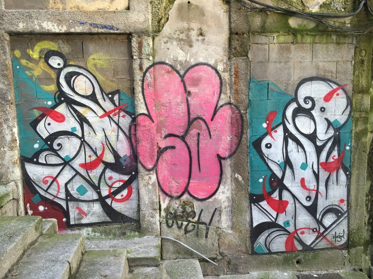 Permanent anti-graffiti protection Permanent anti-graffiti protection