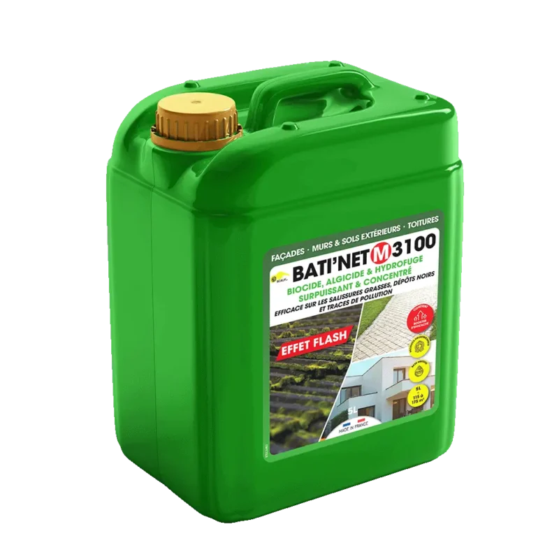 Concentrated biocide with detergent effect